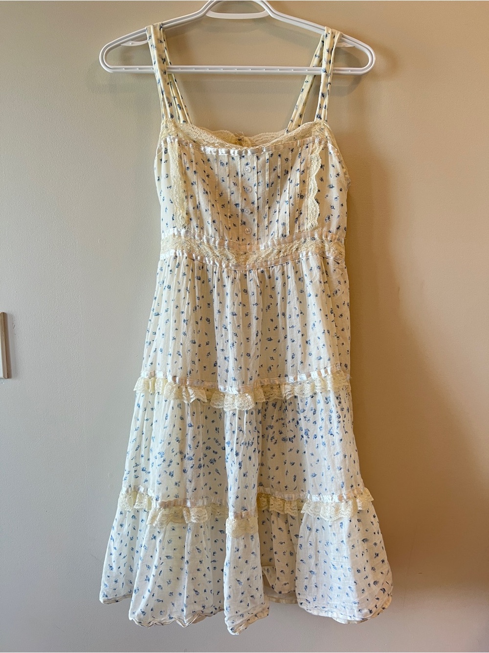 Love Stitch Cream Floral Dress with Lace Accents